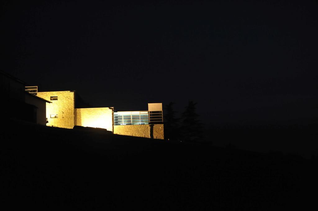 Ca' Del Lupo Montelupo Albese Exterior foto