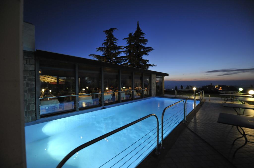 Ca' Del Lupo Montelupo Albese Exterior foto