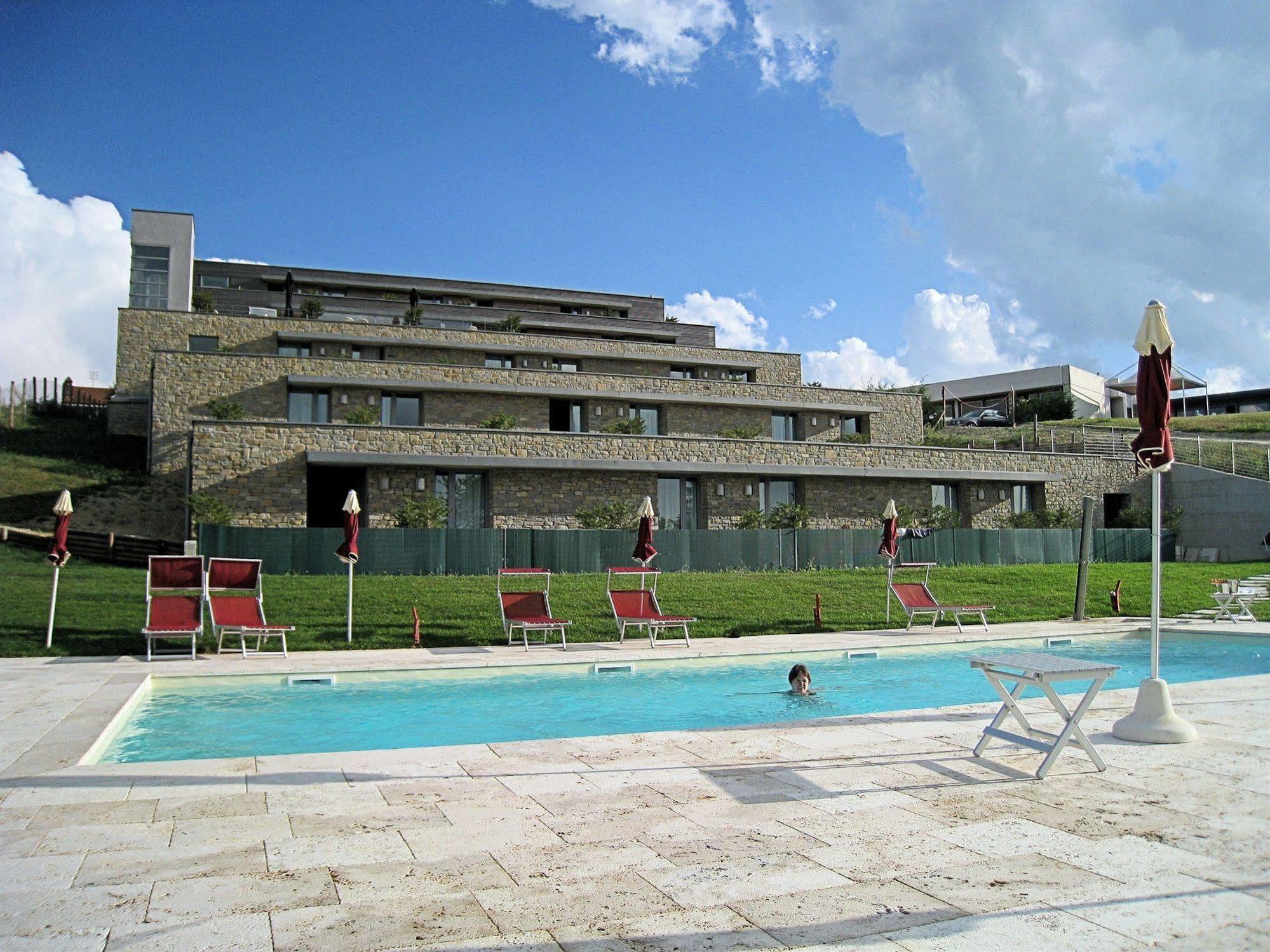 Ca' Del Lupo Montelupo Albese Exterior foto