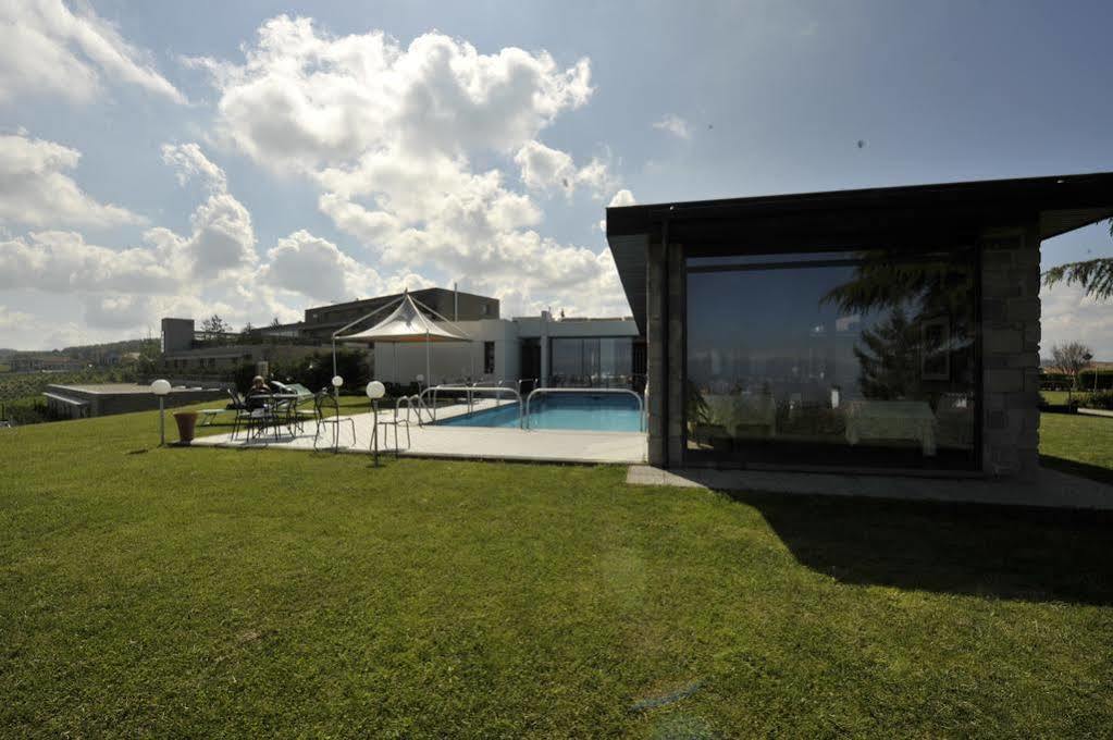 Ca' Del Lupo Montelupo Albese Exterior foto